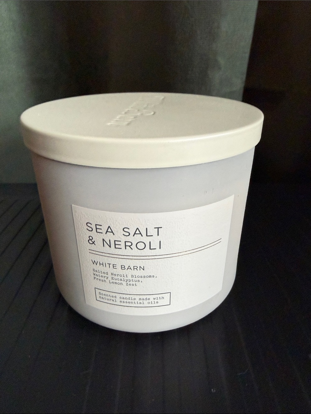 BATH AND BODY WORKS/WHITE BARN SEA SALT AND NEROLI CANDLE HTF